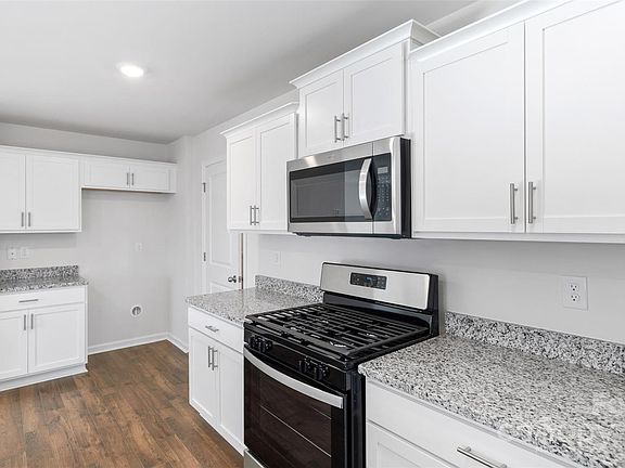 4th image of 35 Caroline Valley Ln