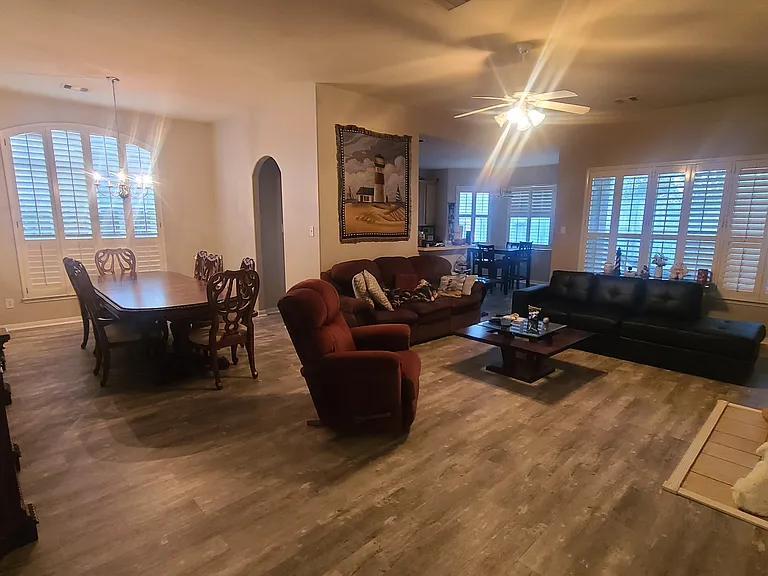 1002 Sierra Springs Ln — Photo 5