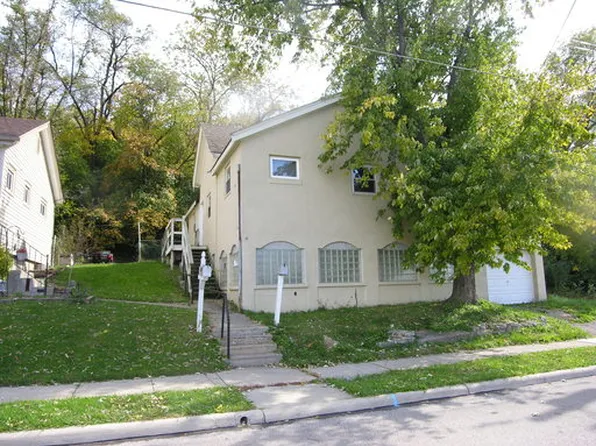 606 3rd St, Reading, OH 45215