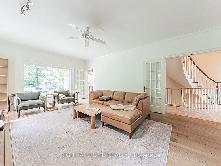 2175 Oneida Ct — Photo 8