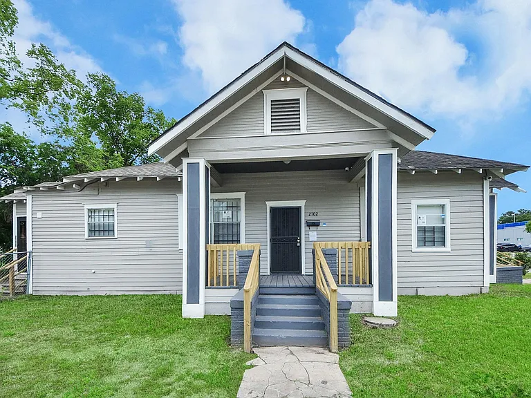2102 Gray St #1 — Photo 37