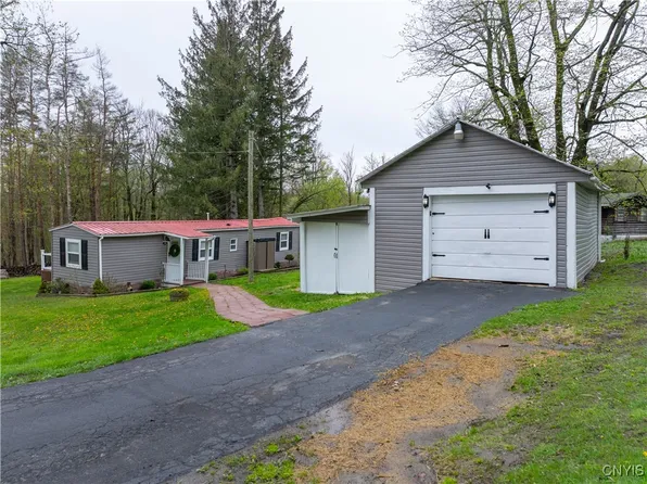 750 McKennan Rd, Herkimer, NY 13350