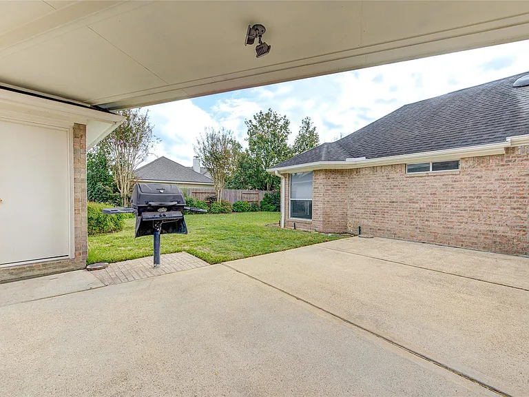 6015 Nash Creek Ct — Photo 41