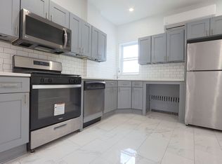 654 73rd St APT 3, Brooklyn, NY 11209