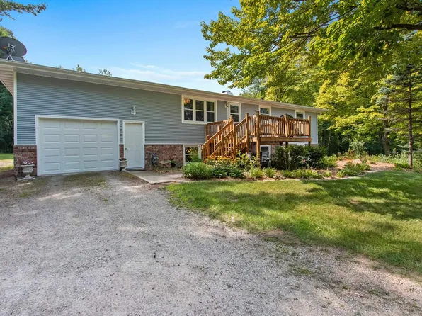 2319 School Ln, Green Bay, WI 54313