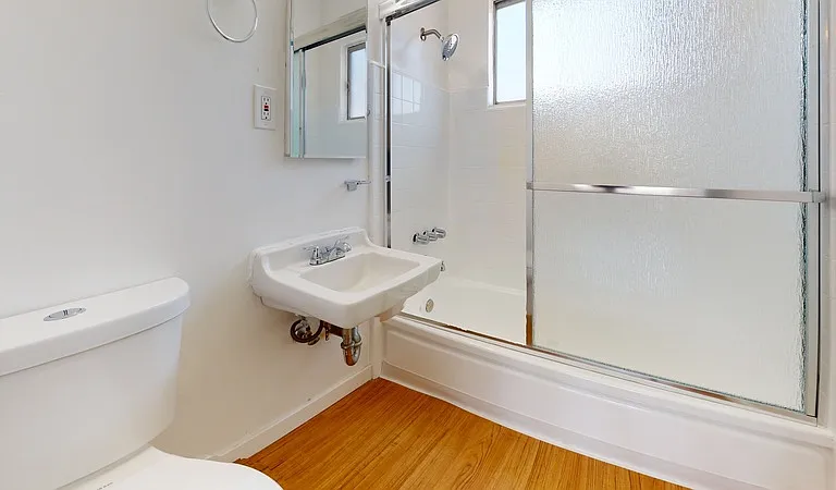 1311 Venice Blvd #15 — Photo 9