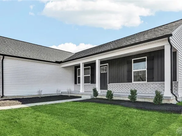 545 Holland Dr, Trenton, OH 45067