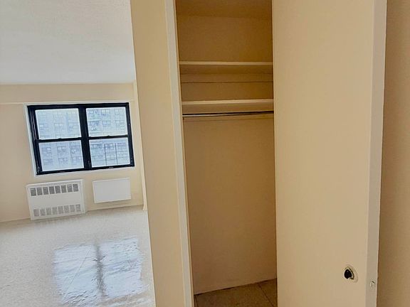 4th image of 955 Underhill Ave APT 1604