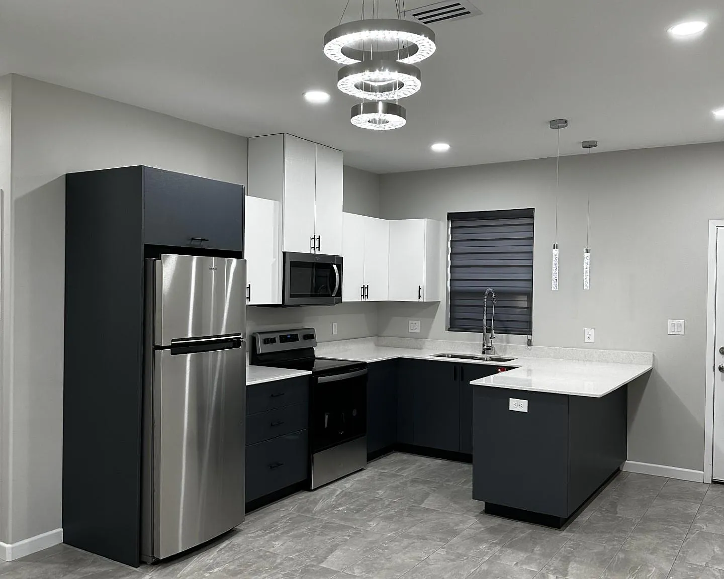 1002 Sugar Garden Dr — Photo 4