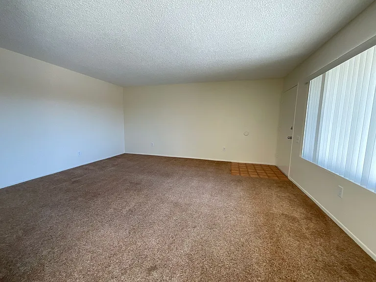 308 W Kelly Ave — Photo 4