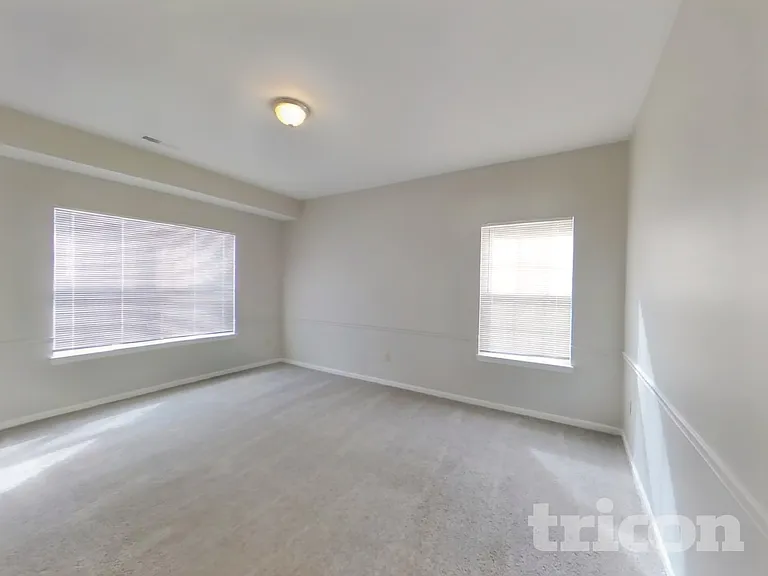238 Heartwood Hl — Photo 4