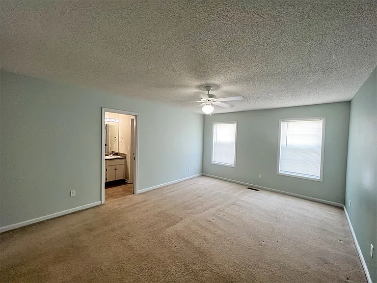 205 Wakefield Way — Photo 7