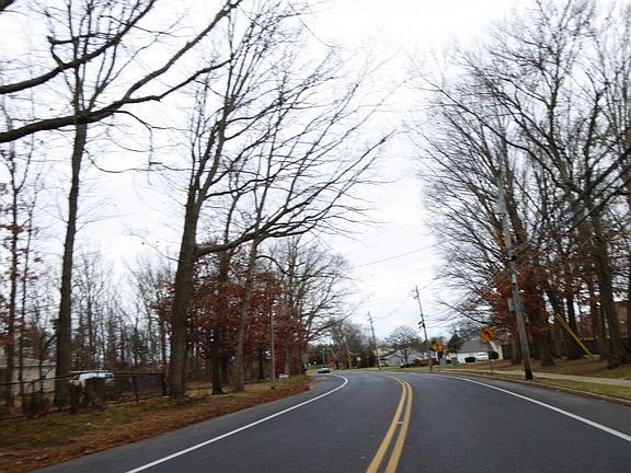5th image of 125 Briar Mills Dr