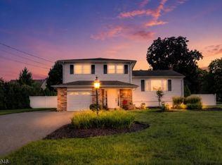 1 Evelyn Pl, Pequannock Twp., NJ 07444