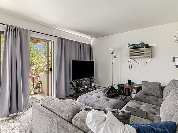 4th image of 1327 Wilmot St APT 7