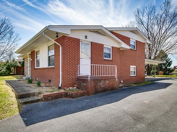 3rd image of 2145 Swannanoa Ave