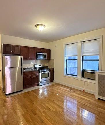 5th image of 1 Arden St APT 303