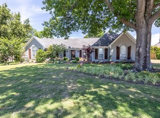 1200 Yorktown Rd, Collierville, TN 38017