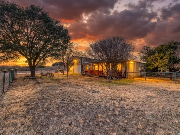 247 Marsh, Uvalde, TX 78801