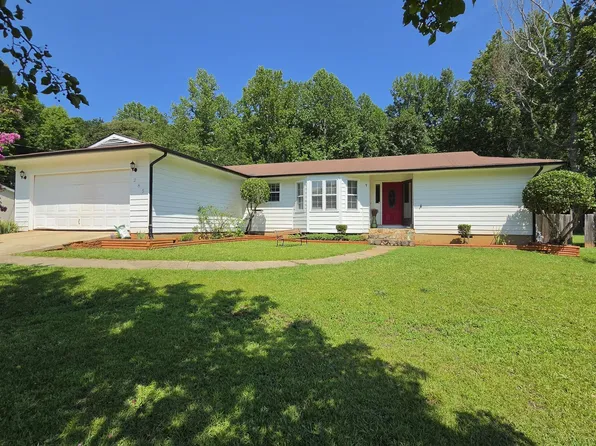 285 Nectarine Dr, Newnan, GA 30265