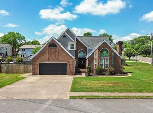 215 Hunters Run Cir NW, Cleveland, TN 37312