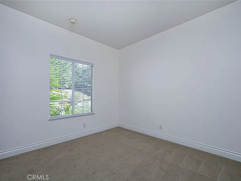 22631 Pineridge — Photo 24