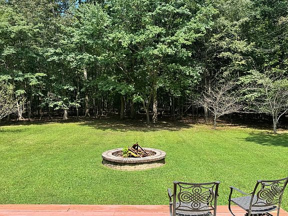 3rd image of 314 Wellington Dr