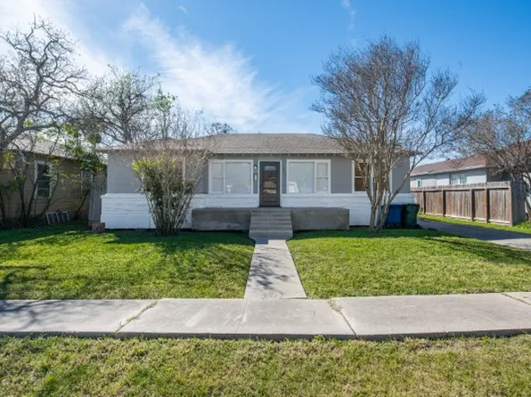 3223 Topeka St, Corpus Christi, TX 78404
