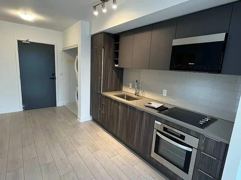 2031 Kennedy Rd N #1620 — Photo 5