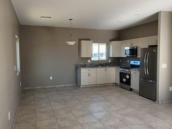 4th image of 120 E 25th St #1
