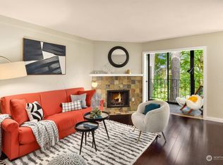 6732 112th Ave NE APT 7A, Kirkland, WA