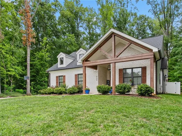 660 Corregidor St, Mebane, NC 27302
