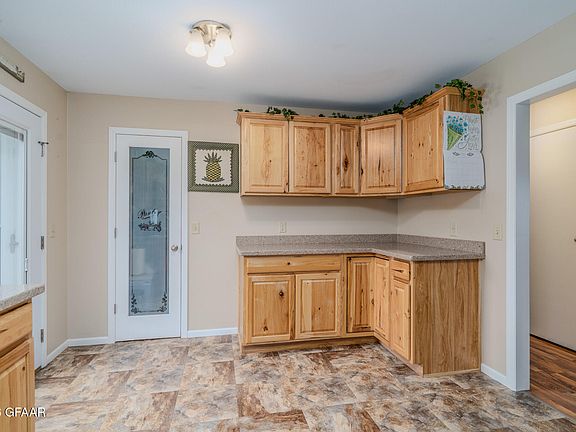 4th image of 17774 210th St SW