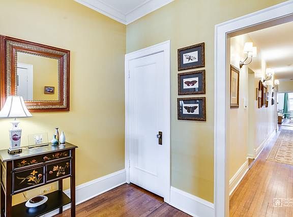 3rd image of 914 Michigan Ave APT 1G
