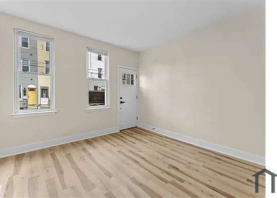 3 bed, $1,700 — Photo 3
