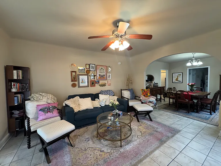 5864 Louis Xiv St — Photo 5