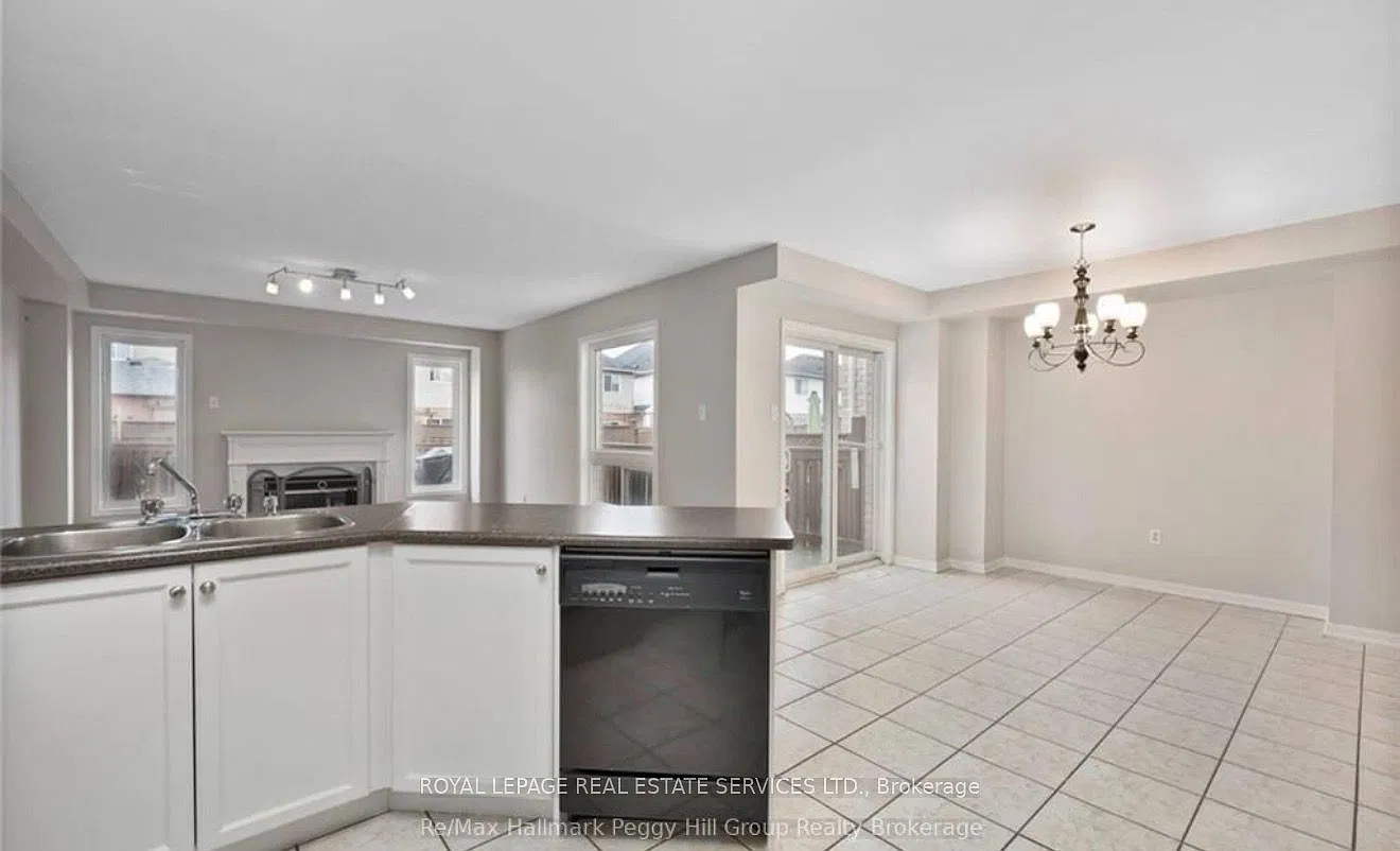 3 bed, $3,700 — Photo 3