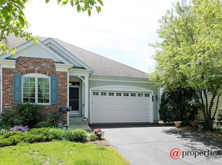 4211 Weatherstone Rd, Crystal Lake, IL 60014