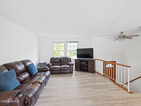 5th image of 8611 Bost Ln