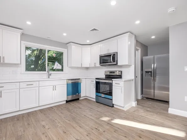 335-337 Windsor St, Cambridge, MA 02141