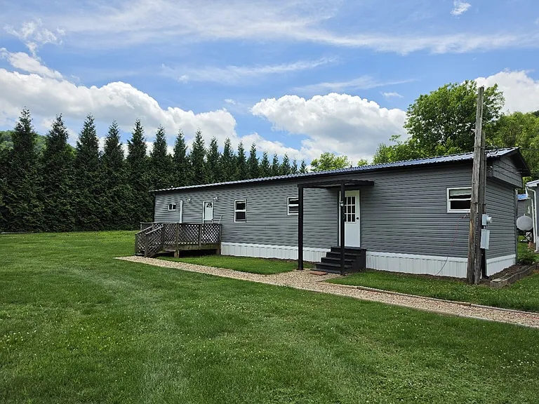 113 Jellico Dr #PAPPYS PLACE — Photo 2