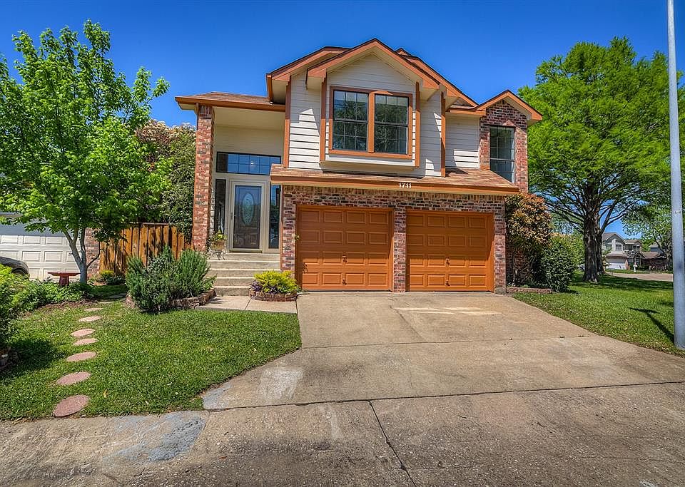 1st image of 1711 Lakestone Ct