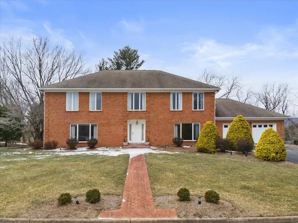 602 Floyd St, Blacksburg, VA 24060