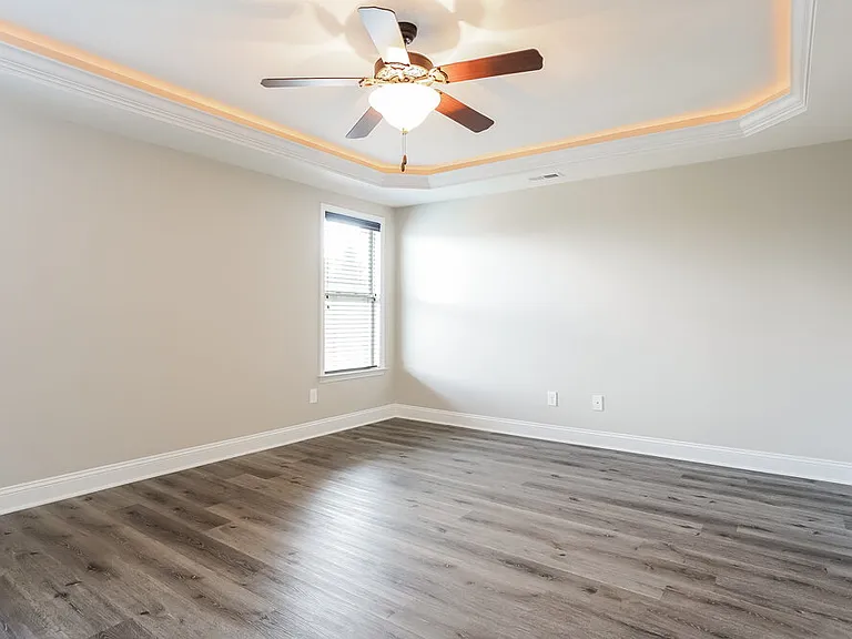 104 Claymore Dr — Photo 10
