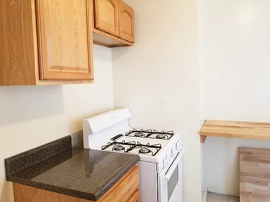 Rented by BRICK & GALO REALTY CORP | media 5