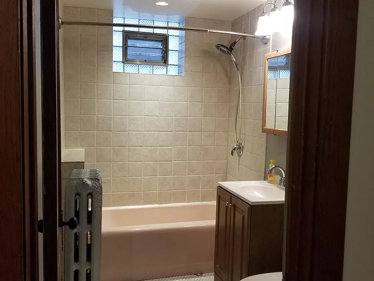 5226 W Hutchinson St #1 — Photo 11