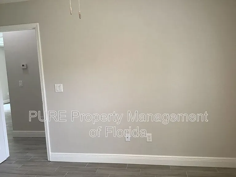 16899 SW 44th Cir — Photo 15