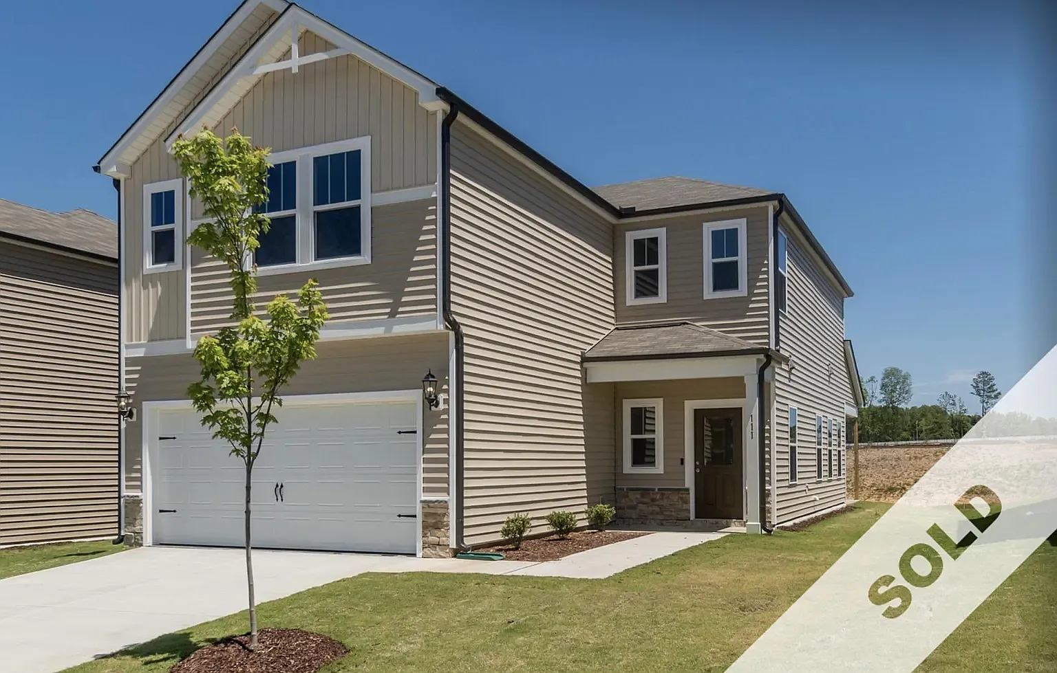 4 bed, 2700 sqft, $2,350 — Photo 1