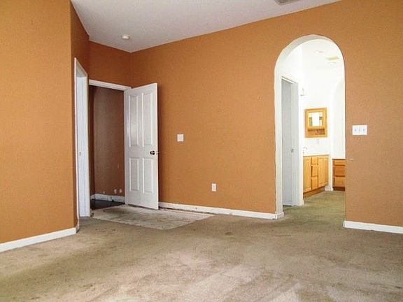5th image of 5051 Staghorn Dr