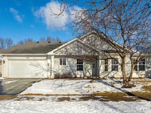 1701 Waterford Rd, North Aurora, IL 60542